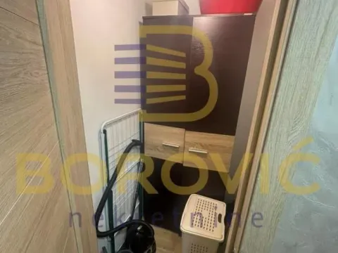 Rent, one bedroom apartment, 34m², Stari Grad, Beograd - image 13