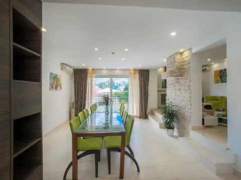 Prodaja, kuća, 300m², Kotor, Crna Gora - image 4