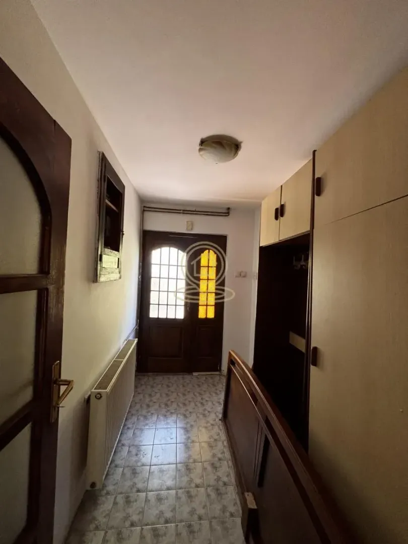 Rent, house, 240m², Pantelej, Niš