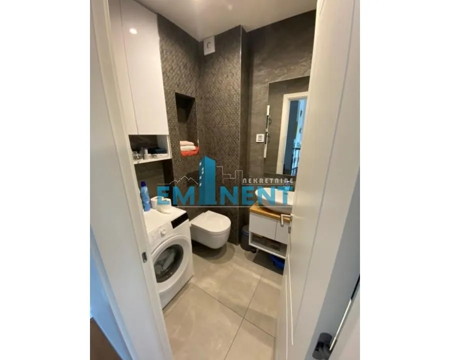 Izdavanje, stan, 41m², Savski Venac, Beograd
