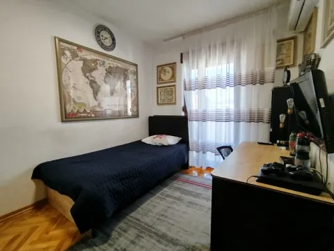 Prodaja, stan, 72m², Vezirov Most, Podgorica - image 9