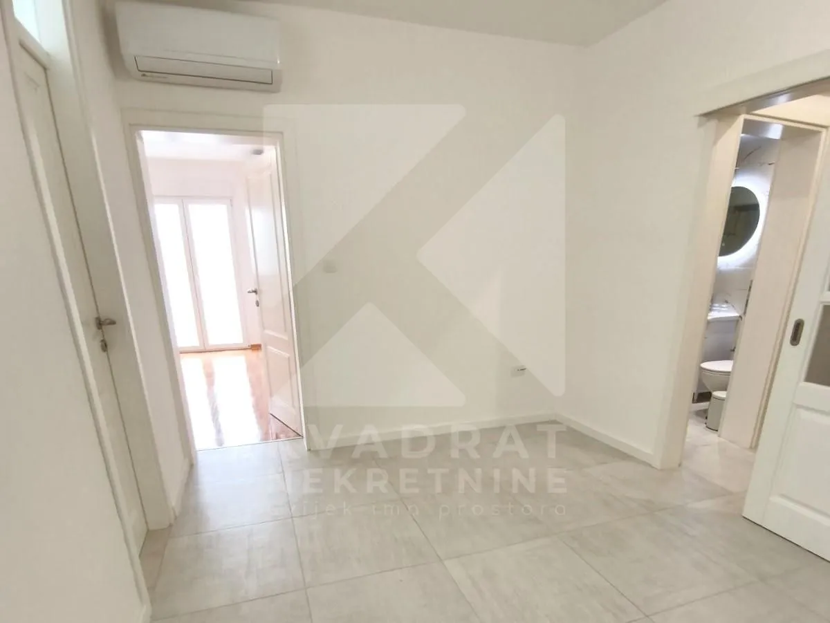 Rent, office space, 50m², Preko Morače, Podgorica