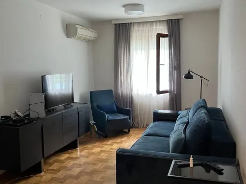Prodaja, jednosoban stan, 49m², Tološi, Podgorica