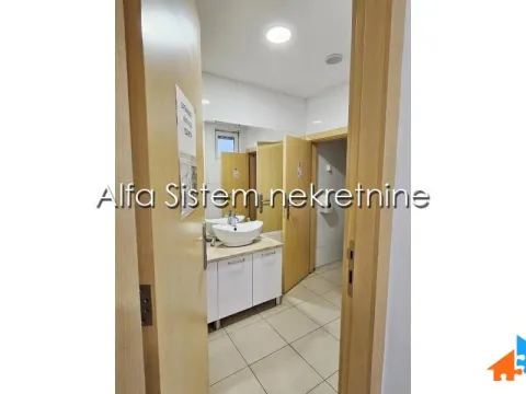 Rent, office space, 500m², Stari Grad, Beograd - image 18