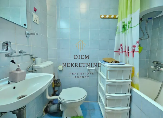 Rent, studio apartment, 32m², Makedonsko naselje, Bar