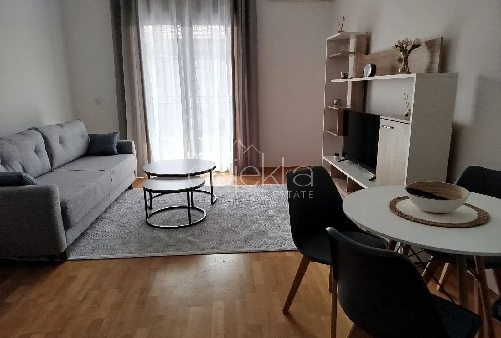 Rent, apartment, 56m², Tivat, Crna Gora