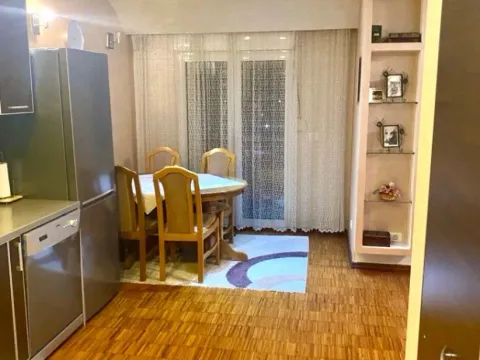 Rent, one bedroom apartment, 72m², Vezirov Most, Podgorica - image 5