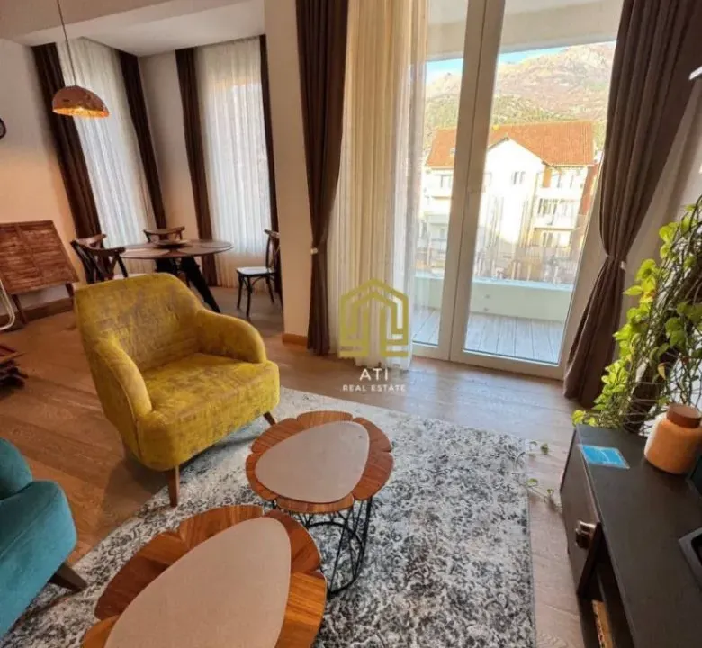 Sale, two bedroom apartment, 77m², Centar, Budva