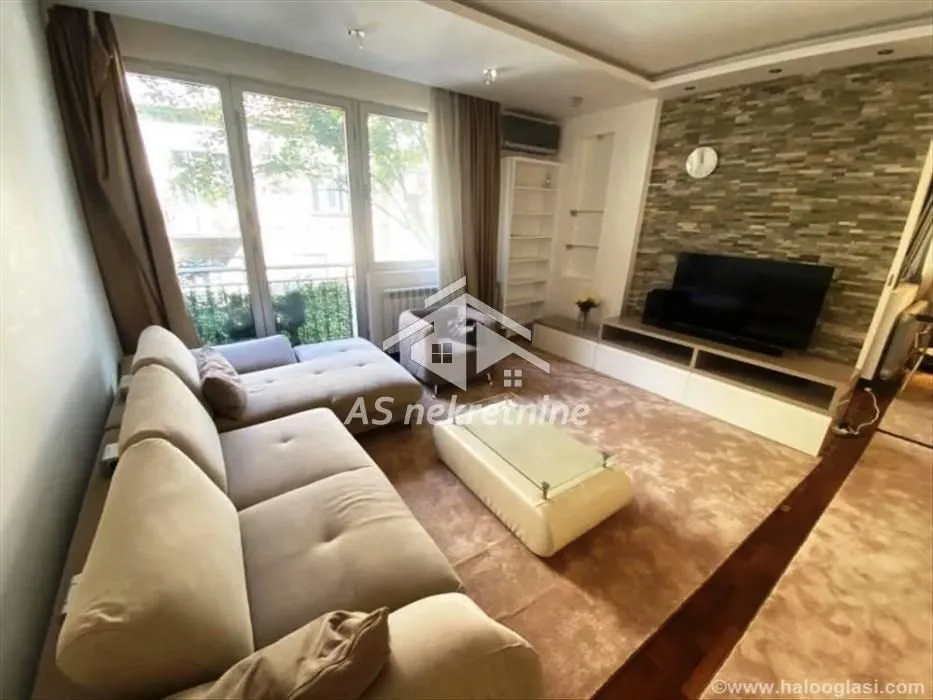 Rent, three bedroom apartment, 87m², Stari Grad, Beograd