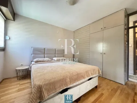 Izdavanje, dvosoban stan, 80m², Blok 5, Podgorica - image 10