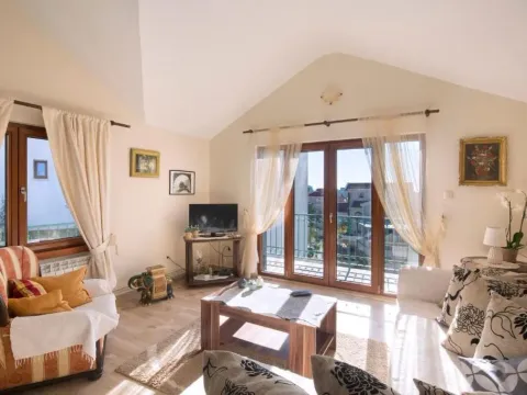 Izdavanje, dvosoban stan, 85m², Budva, Crna Gora - image 5