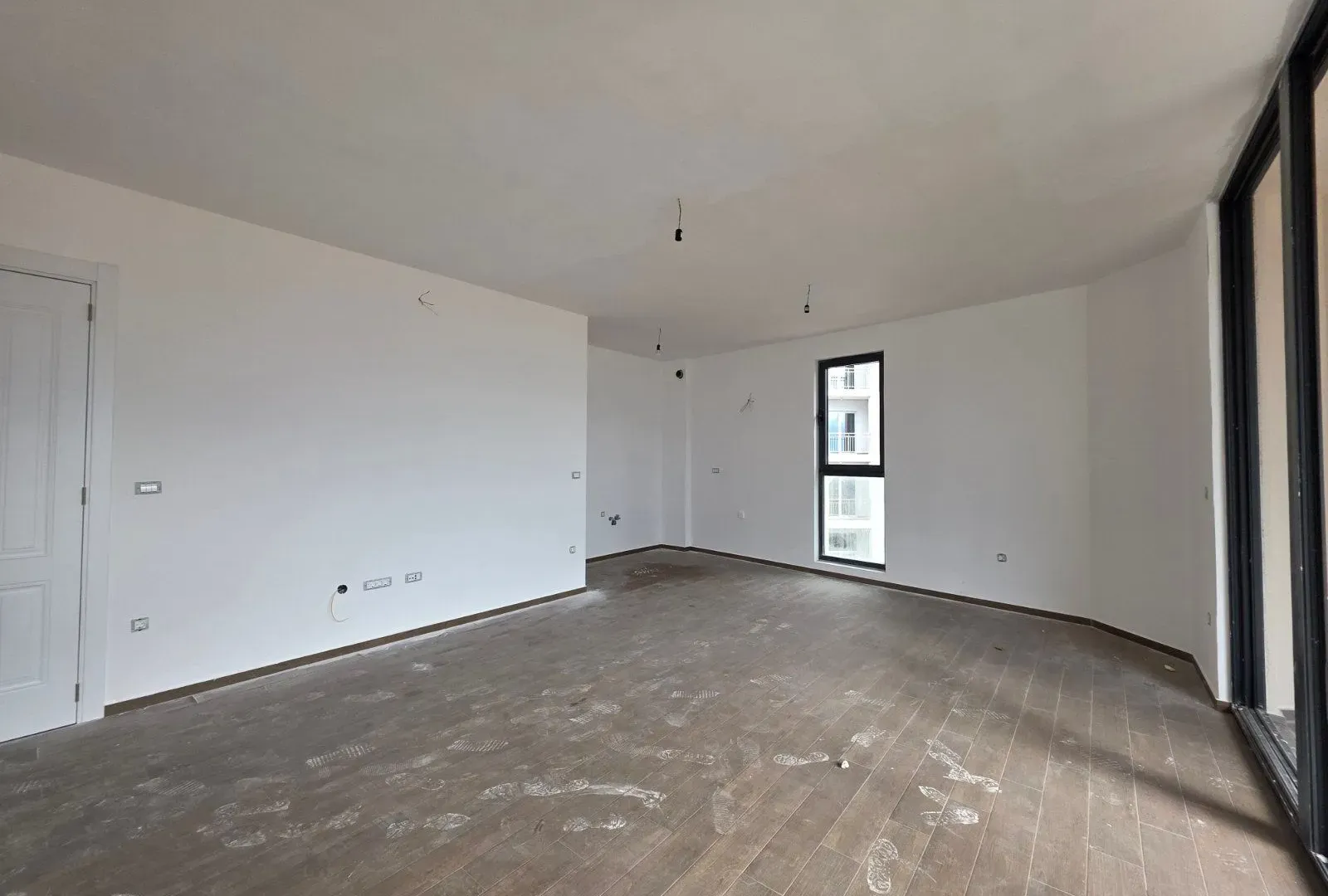 Sale, two bedroom apartment, 105m², Bečići, Budva