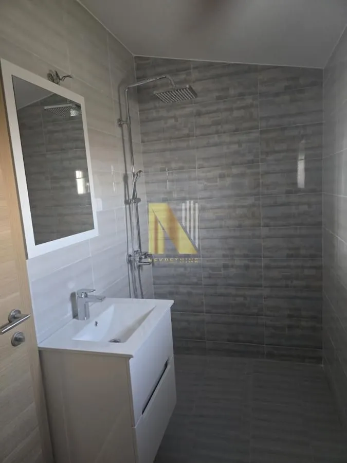 Prodaja, trosoban stan, 70m², Vidovdansko naselje, Novi Sad Sve Podlokacije