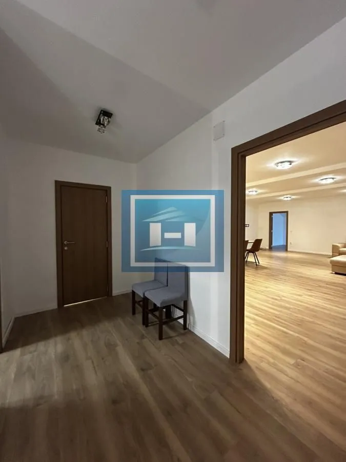 Izdavanje, dvosoban stan, 130m², Gloždak, Paraćin