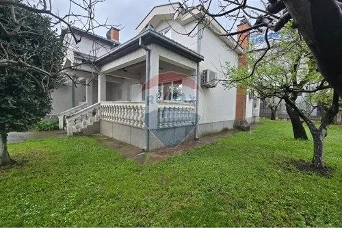 Izdavanje, kuća, 250m², Zabjelo, Podgorica