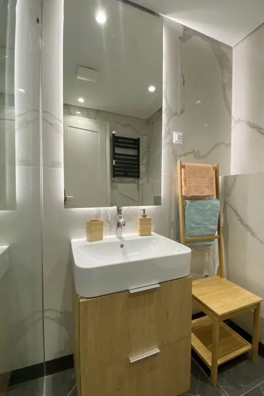 Rent, two bedroom apartment, 61m², Savski Venac, Beograd
