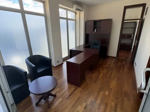 Poslovni prostor in Pobrežje