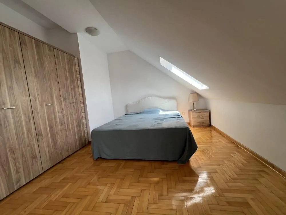 Rent, four bedroom apartment, 135m², Vračar Hram, Vračar Sve Podlokacije