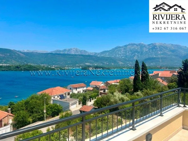 Prodaja, trosoban stan, 96m², Obala Đuraševića, Tivat