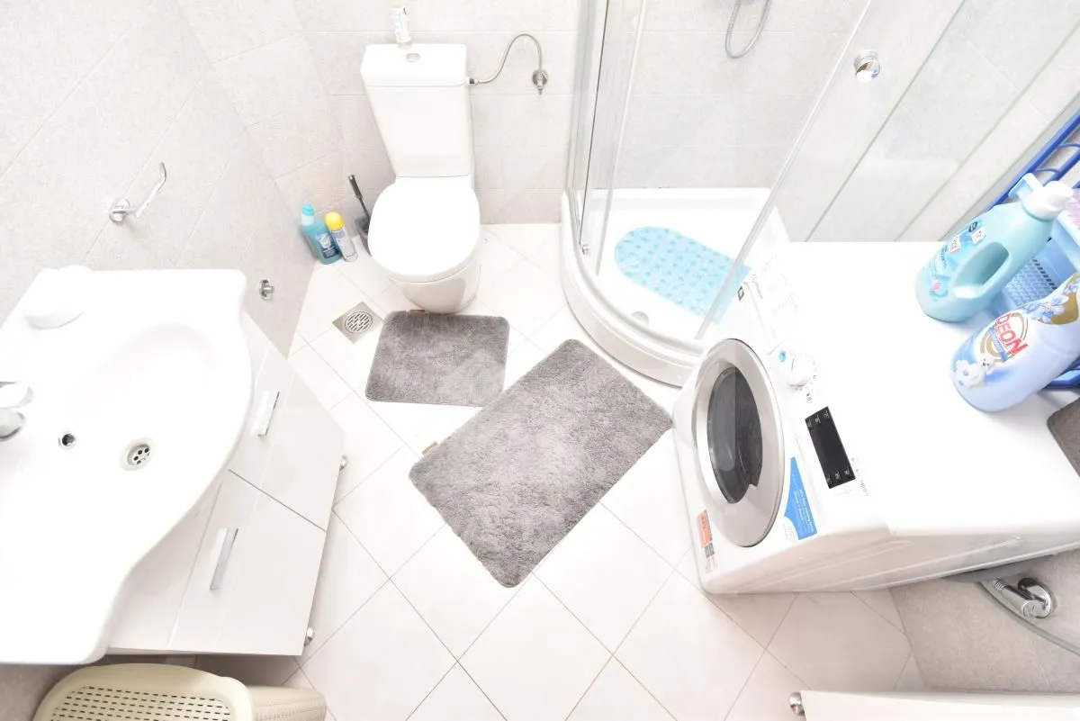 Izdavanje, dvosoban stan, 84m², Zagorič, Podgorica