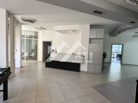 Poslovni prostor in Bulevar Oslobodjenja