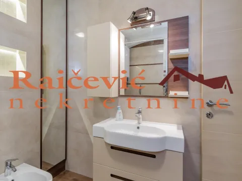 Izdavanje, trosoban stan, 98m², Lion, Zvezdara Sve Podlokacije - image 16