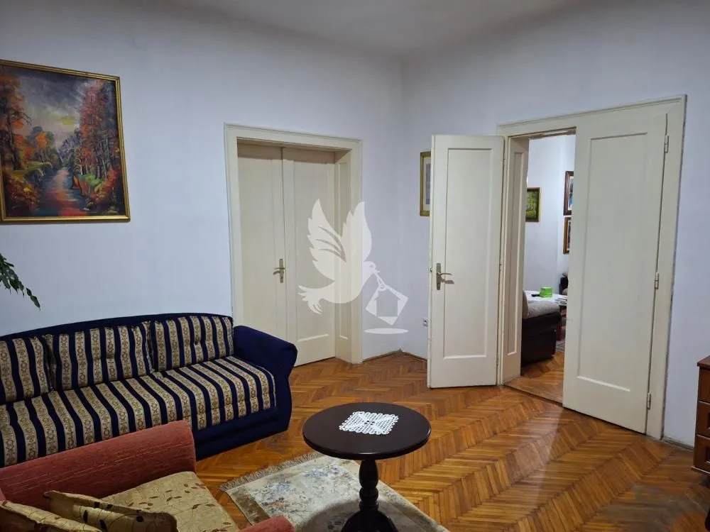 Prodaja, četvorosoban stan, 90m², Centar, Smederevo