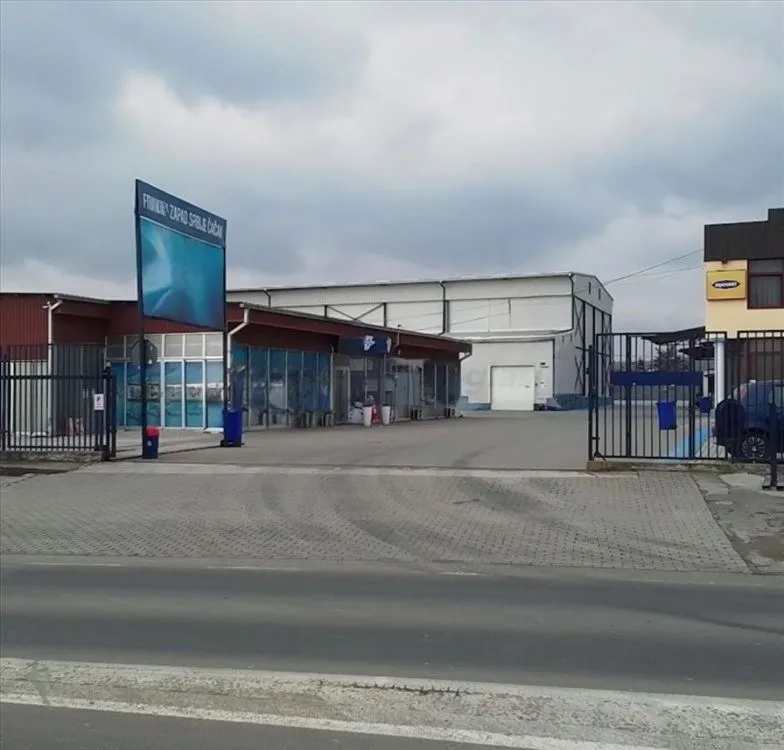 Rent, office space, 900m², Centar, Čačak