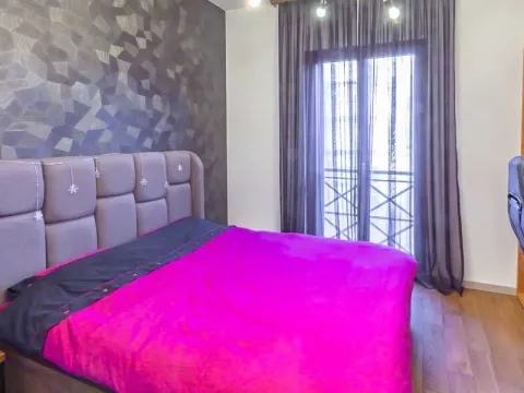 Izdavanje, trosoban stan, 110m², Centar, Podgorica - image 7