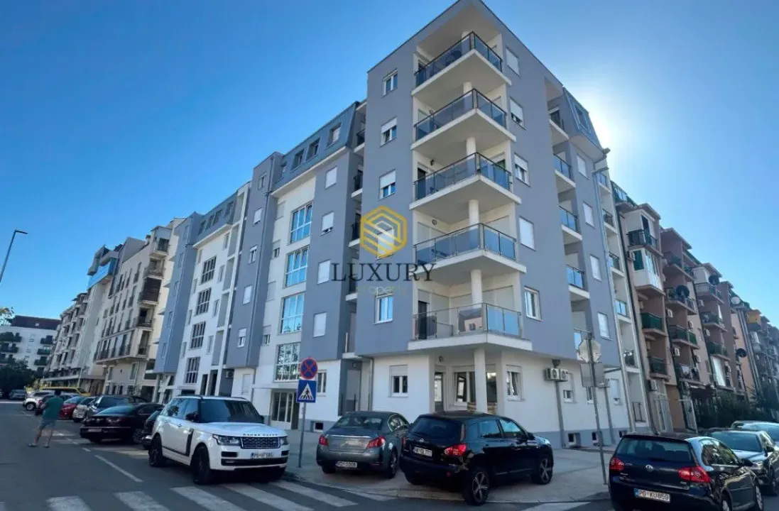 Prodaja, dvosoban stan, 45m², Kod Big Fashion-a, Podgorica