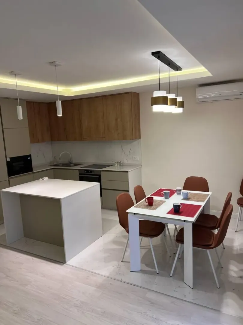 Prodaja, kuća, 176m², Lastva Grbaljska, Kotor