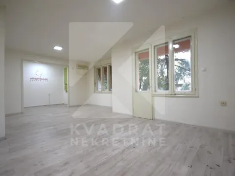 Rent, two bedroom apartment, 85m², Centar, Podgorica - image 1