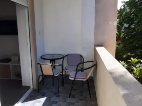 Rent, one bedroom apartment, 50m², Đenovići, Herceg Novi - image 7