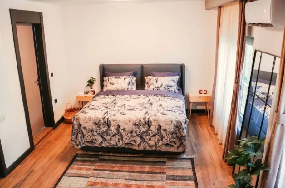 Rent, apartment, 150m², Sveti Stefan, Budva