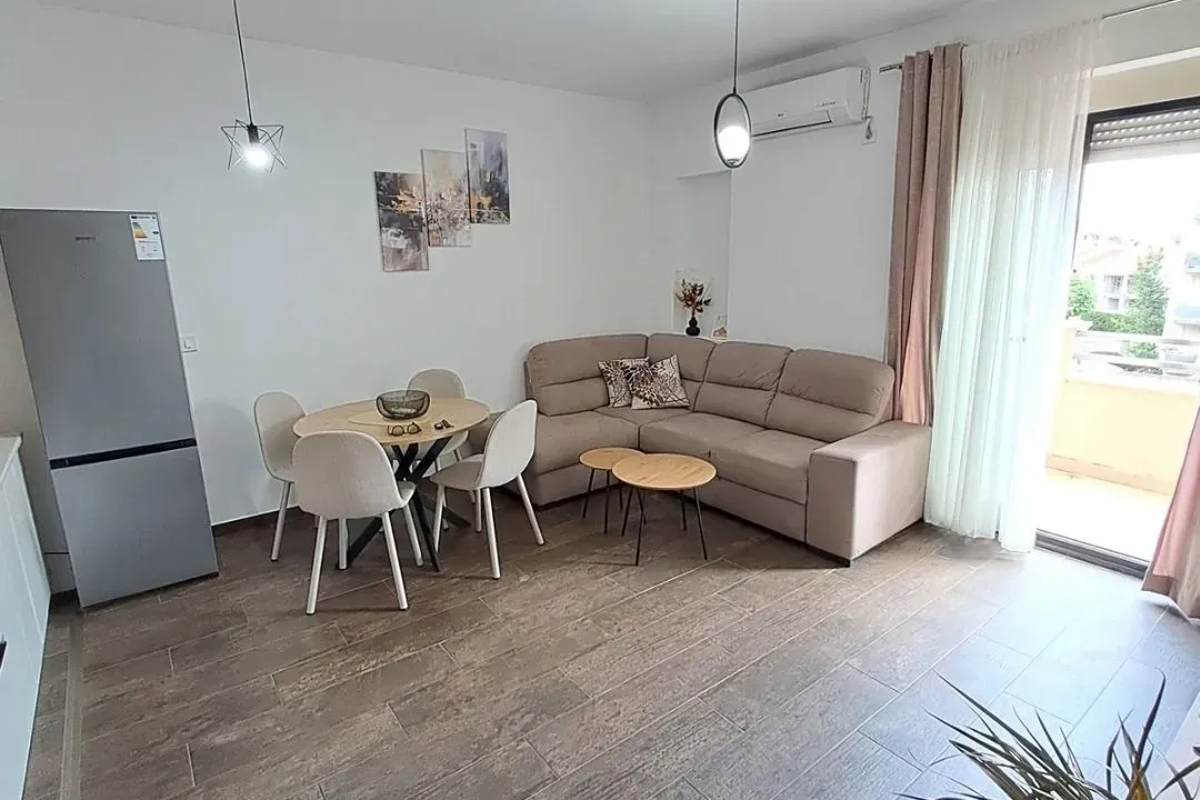 Izdavanje, jednosoban stan, 45m², Zabjelo, Podgorica
