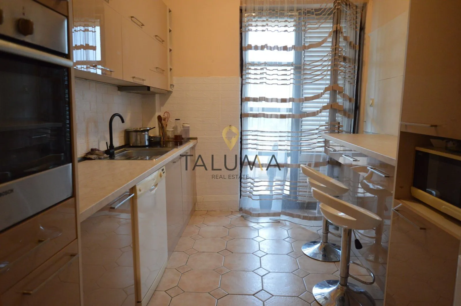 Rent, house, 500m², Donja Gorica, Podgorica