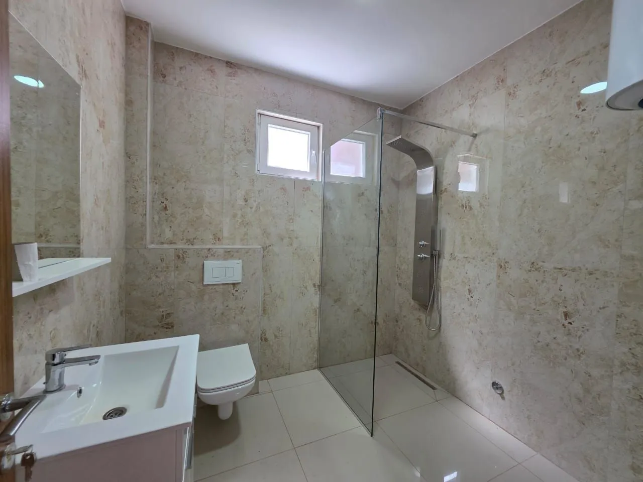 Sale, house, 180m², Ulcinj, Crna Gora