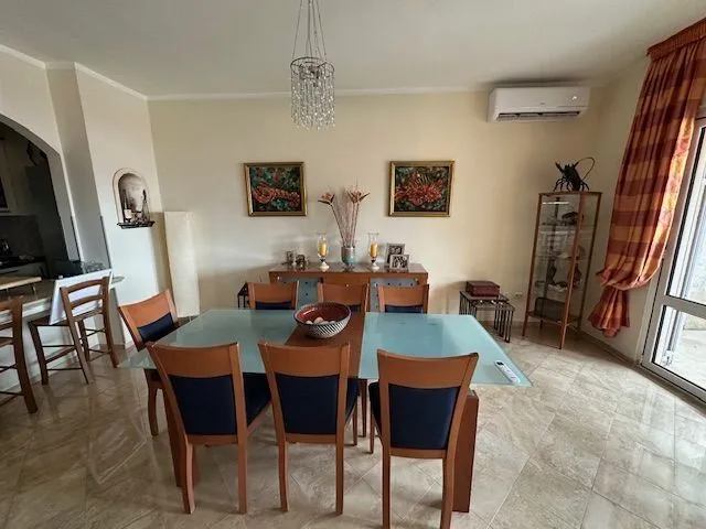 Sale, four bedroom apartment, 170m², Pržno, Budva