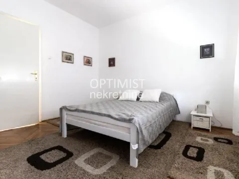Rent, three bedroom apartment, 65m², Profesorska Kolonija, Palilula Sve Podlokacije - image 11