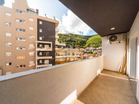 Prodaja, trosoban stan, 86m², Budva, Crna Gora - image 14