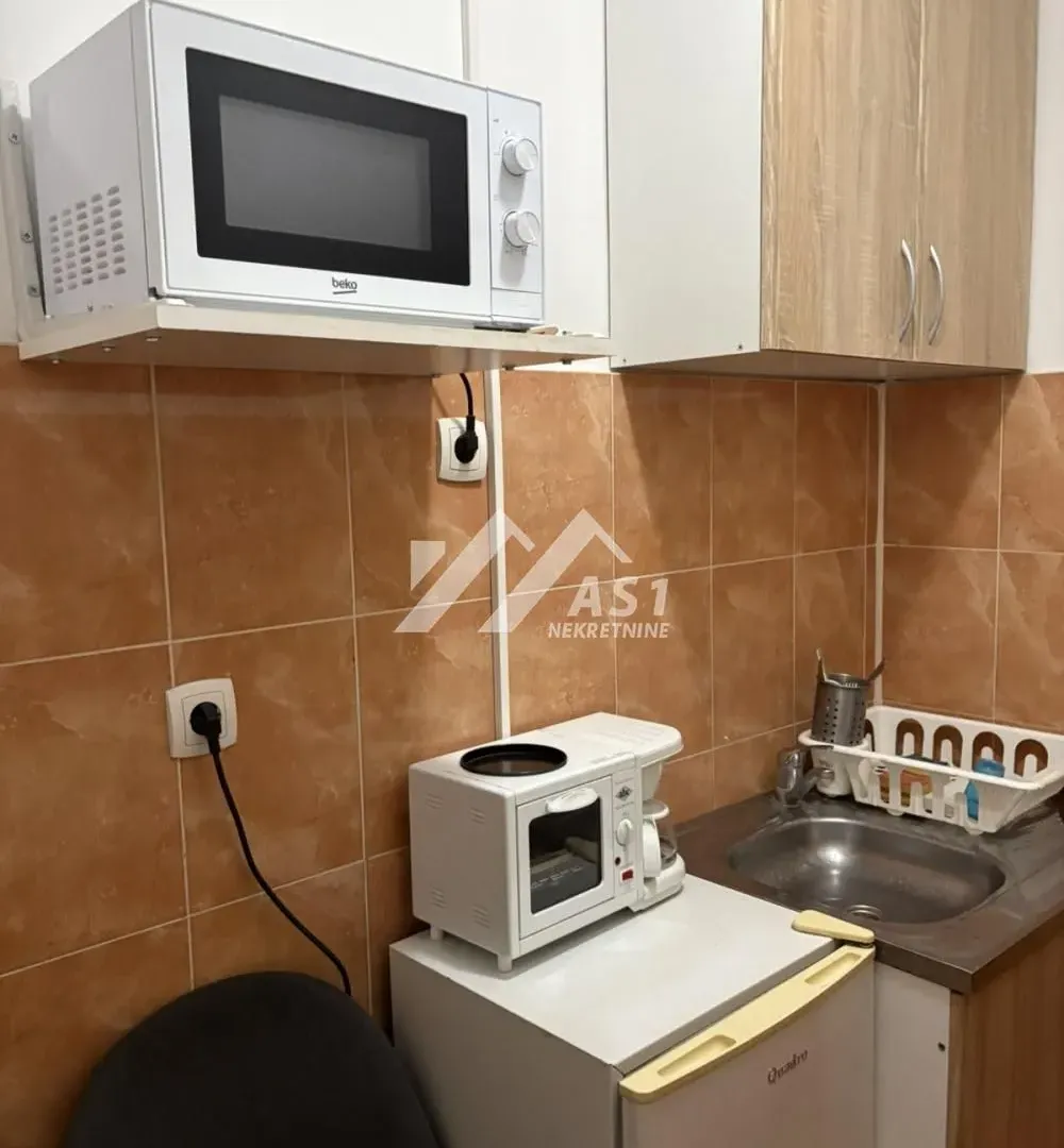 Rent, office space, 30m², Bulevar Oslobodjenja, Novi Sad Sve Podlokacije