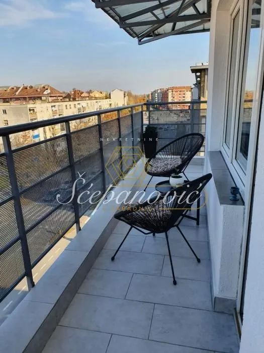 Prodaja, trosoban stan, 113m², Nova Detelinara, Novi Sad Sve Podlokacije
