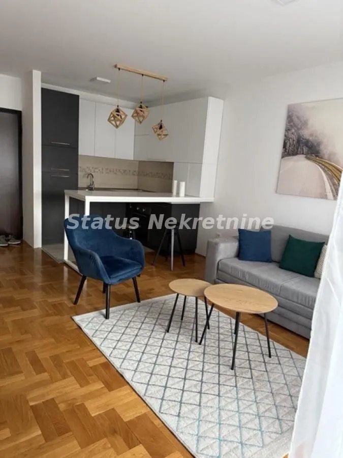 Izdavanje, dvosoban stan, 47m², Grbavica, Novi Sad Sve Podlokacije
