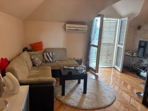 Prodaja, garsonjera, 27m2, Malo Brdo, Podgorica Prodaja, garsonjera, 27m2, Malo Brdo, Podgorica