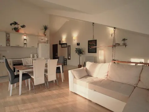 Sale, two bedroom apartment, 82m², Đenovići, Herceg Novi - image 10