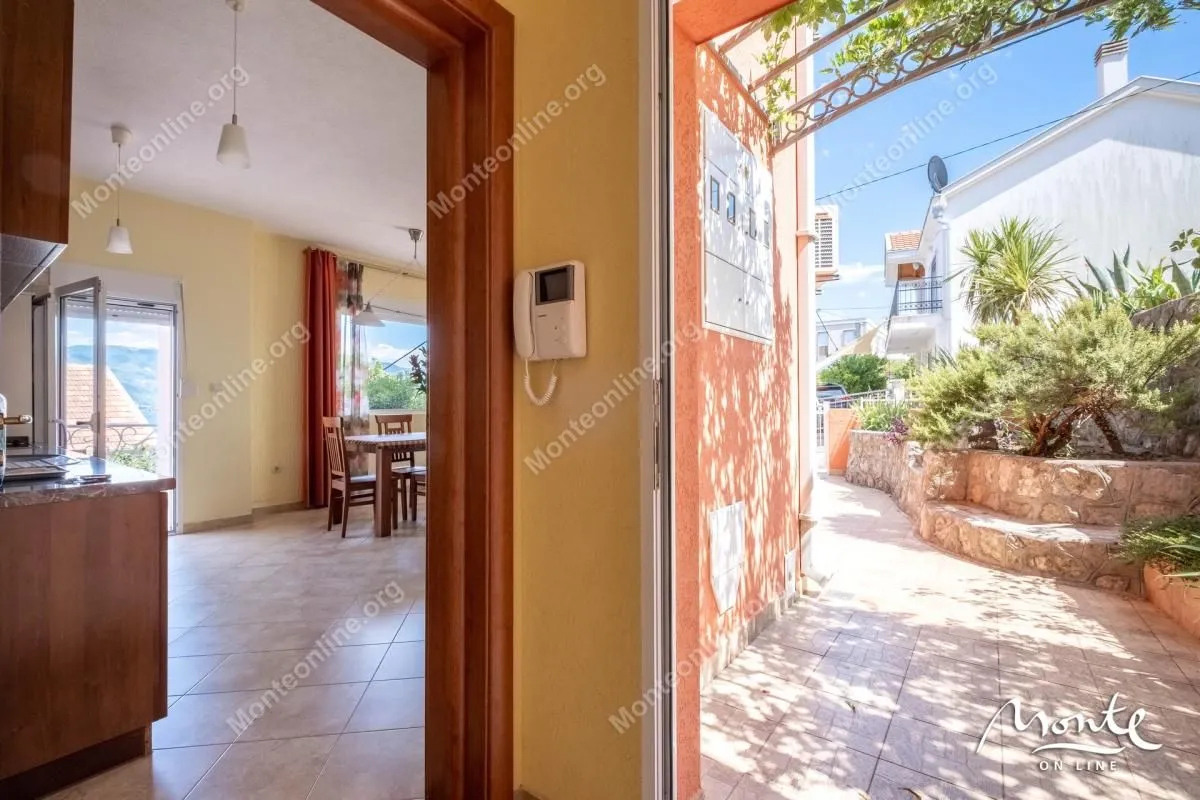 Prodaja, kuća, 89m², Krašići, Tivat