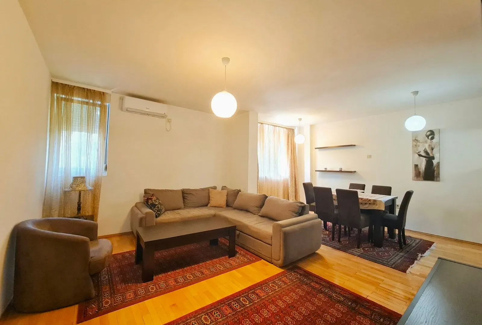 Izdavanje, jednosoban stan, 59m², Blok 5, Podgorica