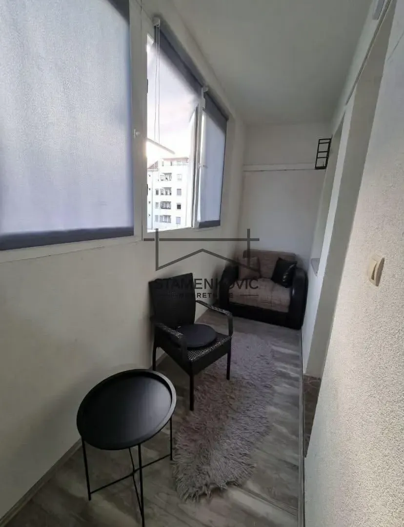 Izdavanje, dvosoban stan, 40m², Podbara, Novi Sad Sve Podlokacije