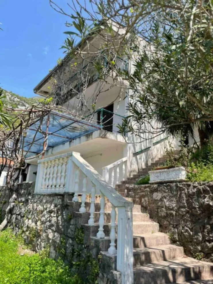 Prodaja, kuća, 157m², Mišići, Bar