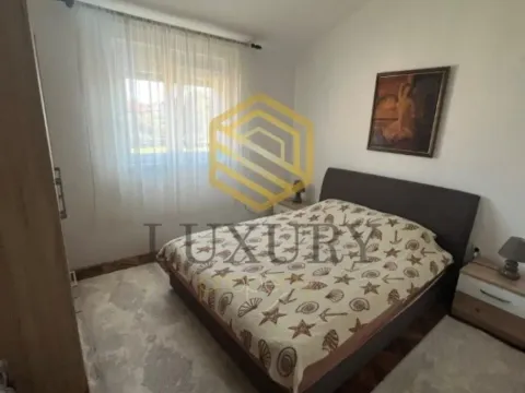 Izdavanje, dvosoban stan, 80m², Momišići, Podgorica - image 6